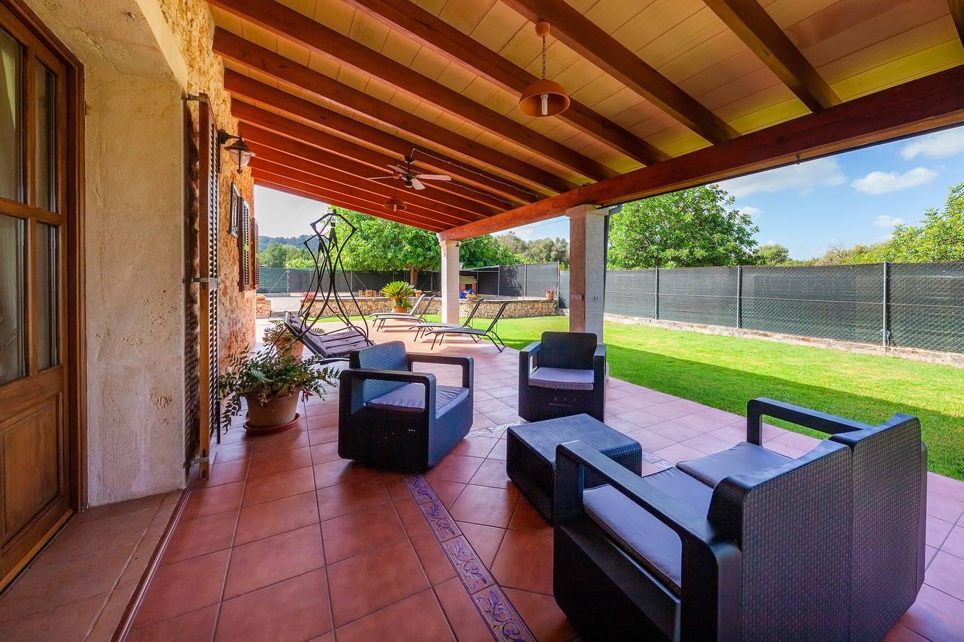 Charmante maison de vacances "Son Sitges" avec terrasse, ventilateurs et Wi-Fi in Llubí, Majorque l'intérieur des terres