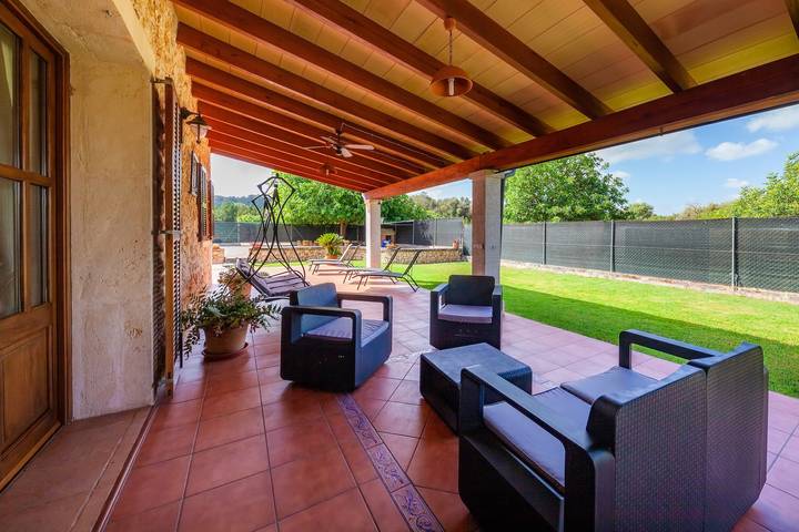 Charming Holiday Home "Son Sitges" with Terrace, Fans, and Wi-Fi in Llubí, Majorca Center