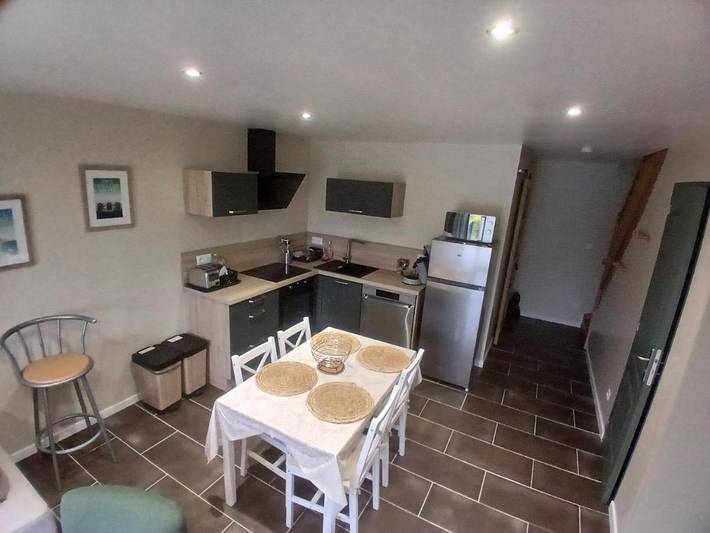 Gîte pour 4 personnes, avec terrasse, adapté aux familles à Avremesnil