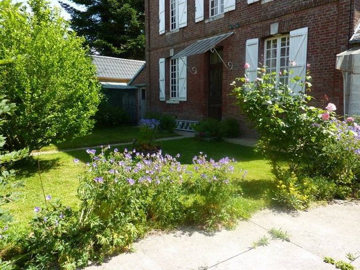 Gîte pour 5 personnes, avec terrasse et jardin à Hornoy-le-Bourg