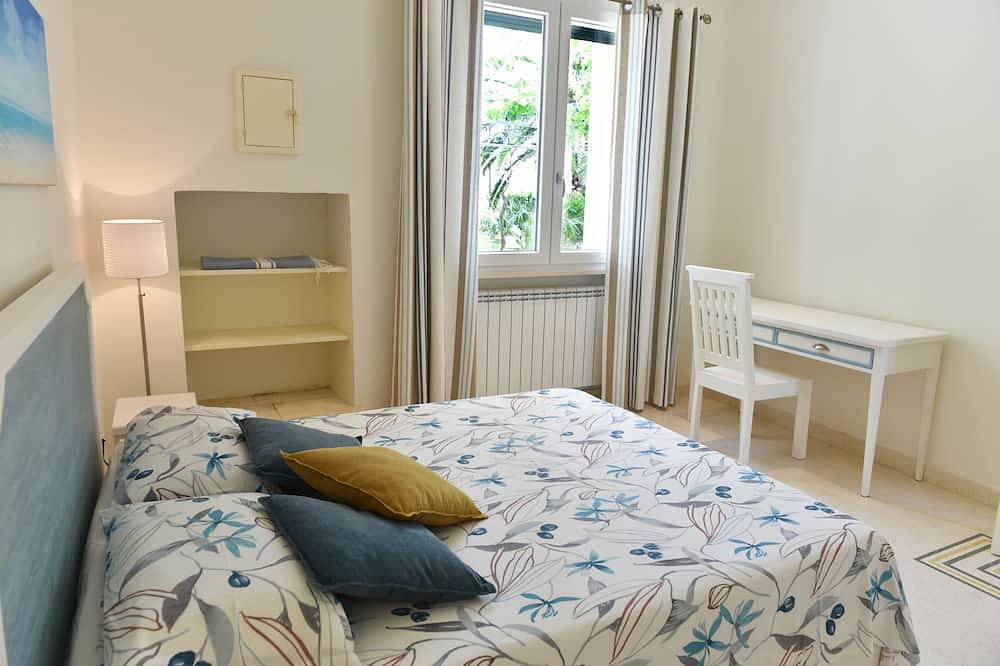 Bellissima Villa con Piscina nel verde del Salento 110 mq tranquilla e lussuosa in Cutrofiano, Provincia di Lecce