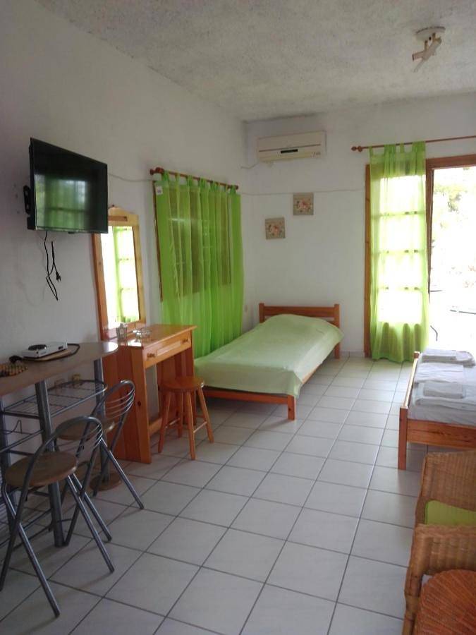 Gîte pour 3 personnes, avec vue ainsi que jardin et balcon dans Skiathos - 3