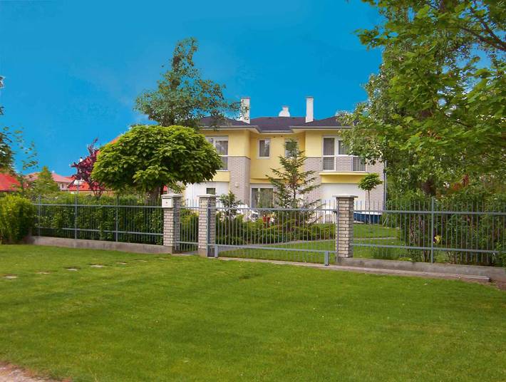 Ferienhaus nur 80 m von Privatstrand, mit einem kleinen Boot und Klimaanlage in Szantod, Plattensee Südufer
