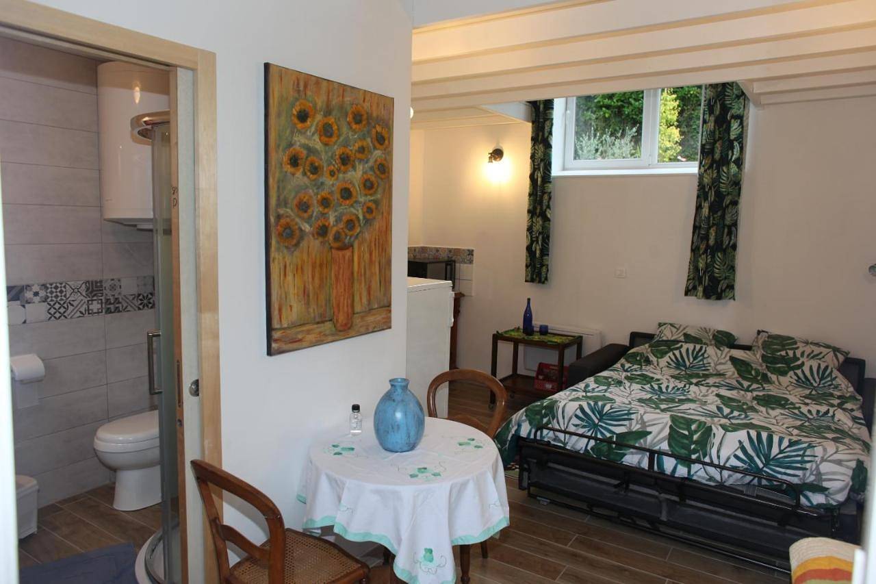 Double Room - Disability Access in Champeaux, Baie du Mont-Saint-Michel