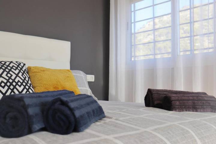Apartamento de vacaciones para 5 personas, con piscina además de vistas y jardín, Se admiten mascotas en Vega de Granada - 4