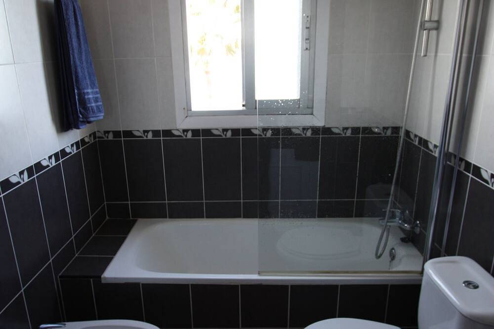 Apartamento entero, Apartamento Frente al Mar - Rocas del Mar - Costa del Sol. in La Cala de Mijas, Mijas