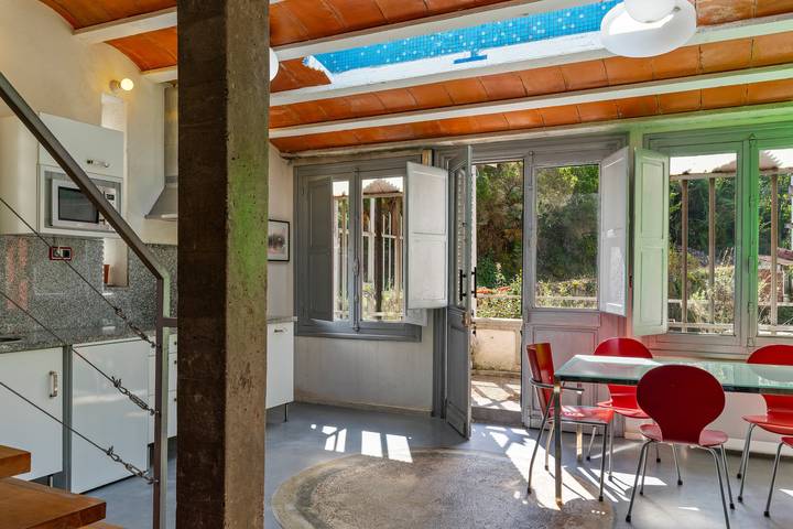 Casa rural para 4 personas, con Balcón además de Jacuzzi y Jardín en Salas  - 3
