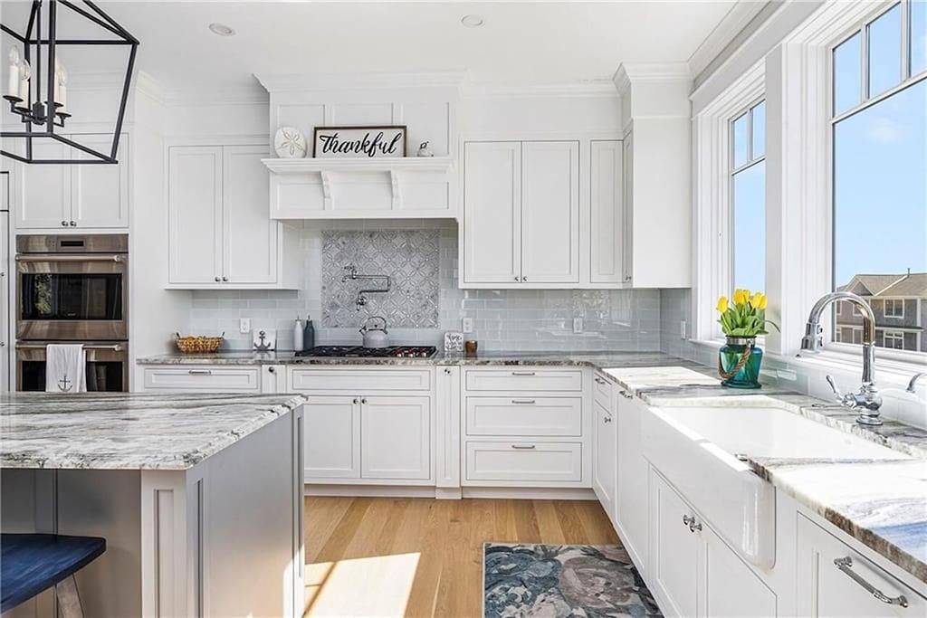 Live Your Dream! Custom Beach House With Ocean Front Views, Steps to the Beach! in Narragansett, Washington County (RI)