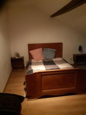 Gîte pour 12 personnes, avec terrasse à Montmarault