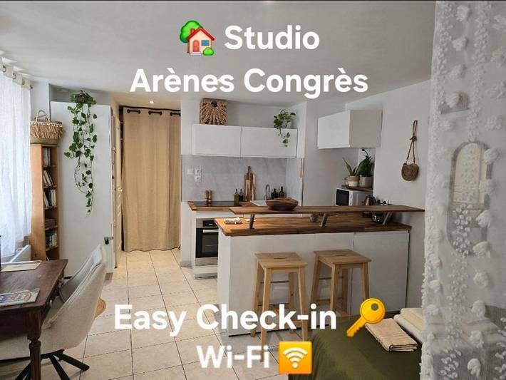 Gîte pour 2 personnes dans Arenes De Nimes