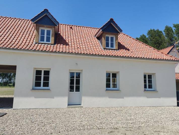 Location de vacances pour 14 personnes, avec jardin et piscine à Saint-Quentin-en-Tourmont