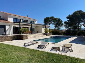 Gîte pour 3 personnes, avec jardin et piscine dans Parc naturel régional de la Sainte-Baume