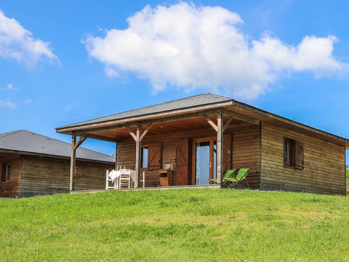 Ferienhaus für 6 Personen, mit Seeblick und Ausblick sowie Terrasse und Sauna, mit Haustier in Frankreich - 2