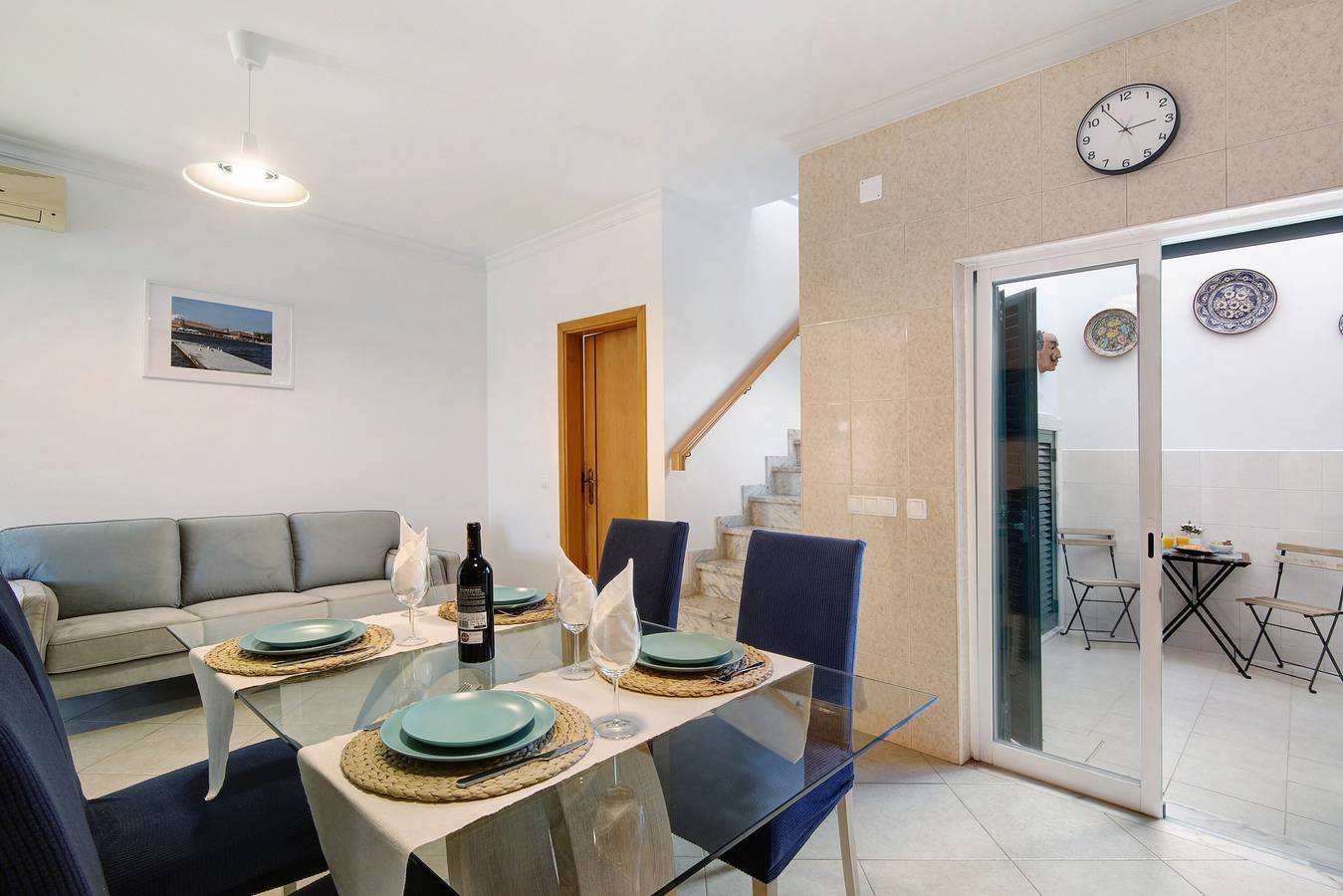 Villa "Casa Mar-a-vila" avec terrasse privée, Wi-Fi et climatisation in Olhão, Parque Natural da Ria Formosa