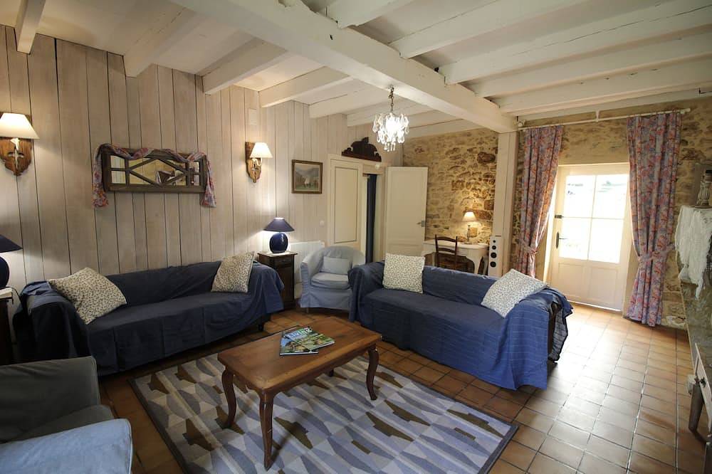 Dordogne Valley, 4 * holiday house, exclusive pool, 15kms from Bergerac in Bergerac, Périgord Pourpre