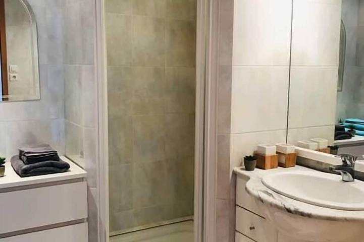 Appartement entier, 3rd Central 1 Br w/ 3 single beds 45m2 + 5mn from Basel in Saint-Louis, Région de Mulhouse