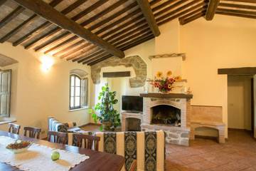 Casa Vacanza per 16 Persone in Castel del Piano, Maremma, Foto 1