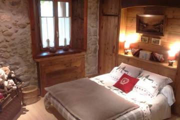 Gîte pour 6 personnes, avec jacuzzi à Vacheresse