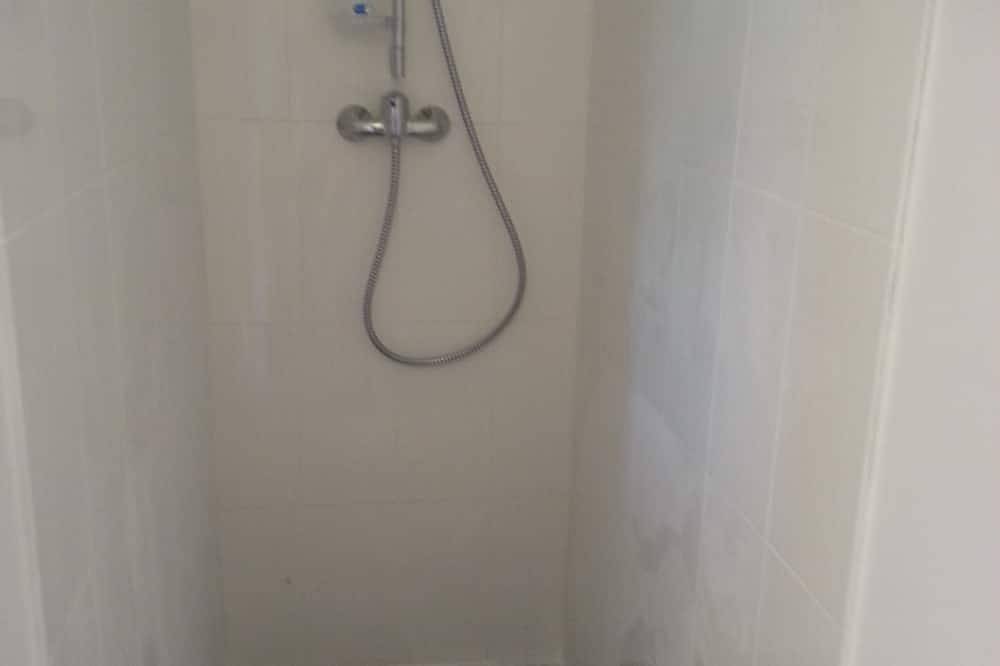 Appartement entier, Deux pièces pour 2 à 4 pers. tout neuf et très confortable in Villars-Colmars, Région Castellane