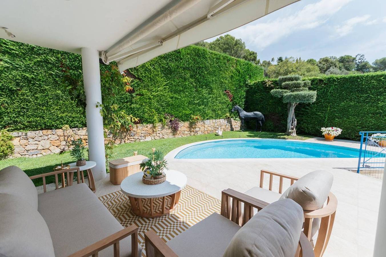Ganze Ferienwohnung, Magnificent villa in Mougins with sea views in Mougins, Cannes und Umgebung