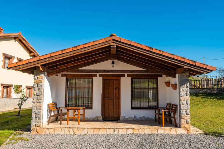 Casa rural para 4 personas, con jardín, Se admiten mascotas - 1