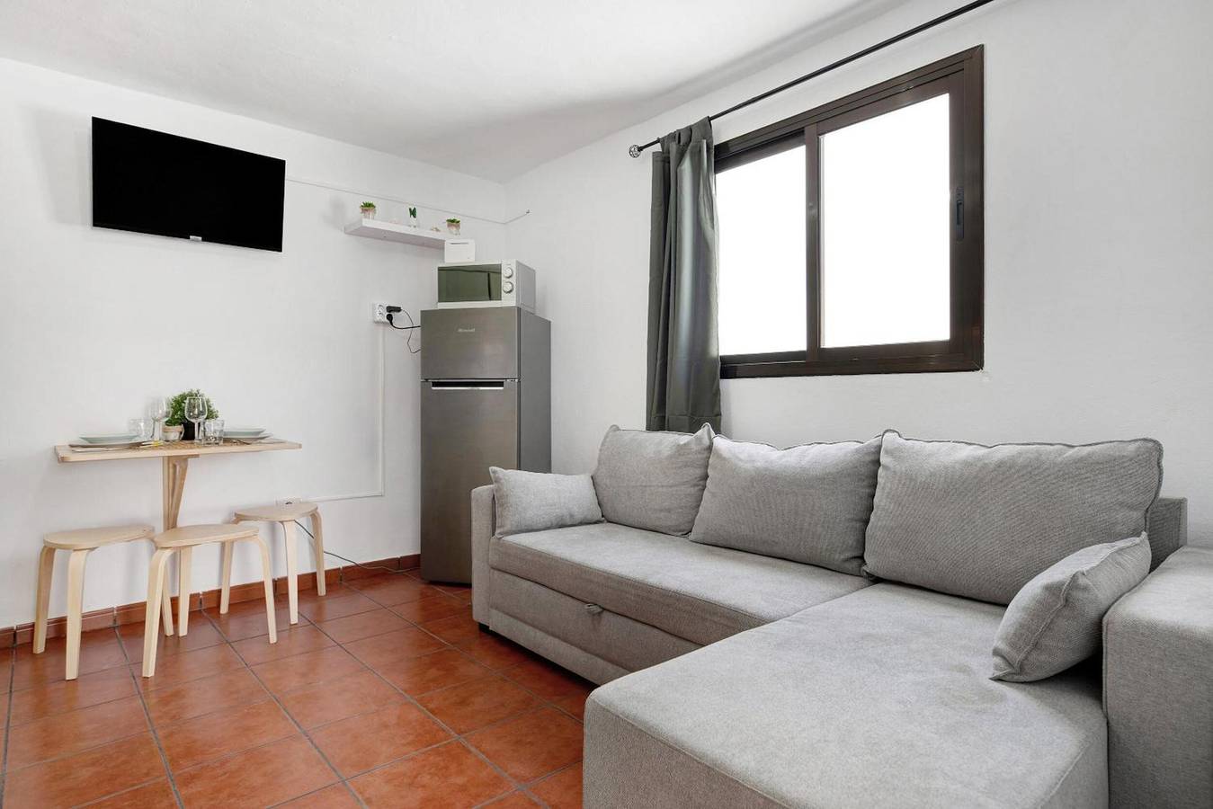 Ganze Wohnung, Ferienwohnung La Ratona Jr mit Meerblick, privater Terrasse und Wlan in Soo (Lanzarote), Teguise