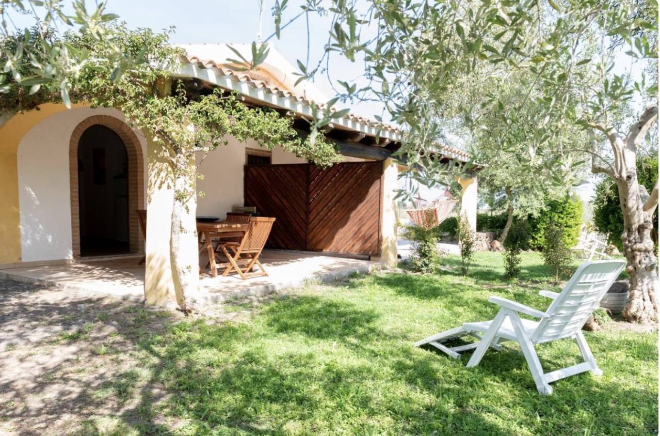 Ferienhaus 'Casa Su Barone' mit privater Terrasse, privatem Garten und Klimaanlage in Orosei, Golf von Orosei