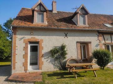 Gîte pour 4 personnes, avec jardin à Lassay-sur-Croisne