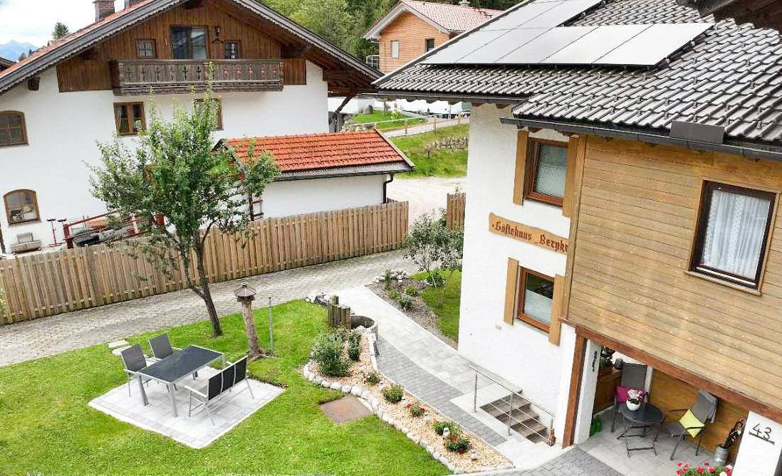 Ganze Ferienwohnung, "Wetterstein" Fewo/ 1 Schlafraum/ Dusche, Wc in Wallgau, Walchensee
