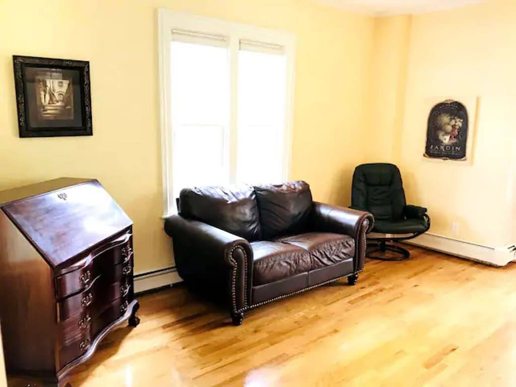 Farmhouse Within City Limits & Close to Luther College in Decorah, Winneshiek County