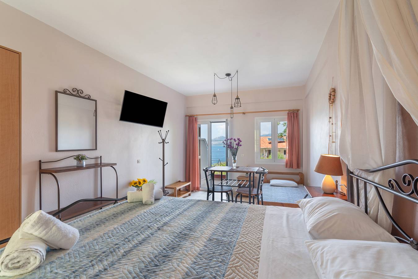 Ganzes Studio, Einzimmerapartment '3 Erwachsene Nr. 6' mit Meerblick, Wi-Fi und Klimaanlage in Nikiana, Alexandros