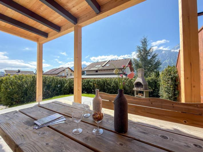 Ferienhaus mit Bergblick, Terrasse und Garten in Gailtaler Alpen, Kötschach-Mauthen