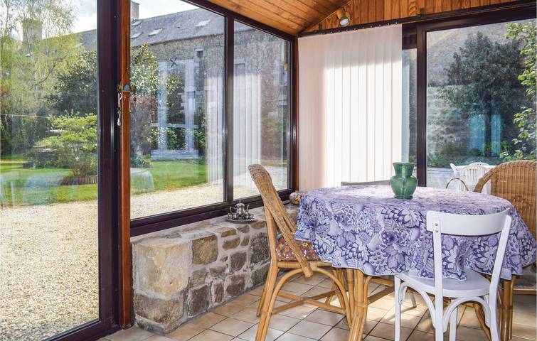 Location de vacances pour 7 personnes, avec terrasse à Plancoët - 4