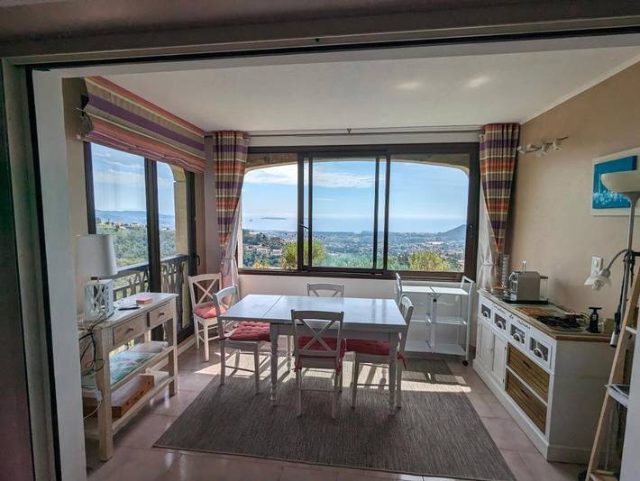 Ferienwohnung für 4 Personen, mit Kinderpool und Ausblick sowie Pool - 1