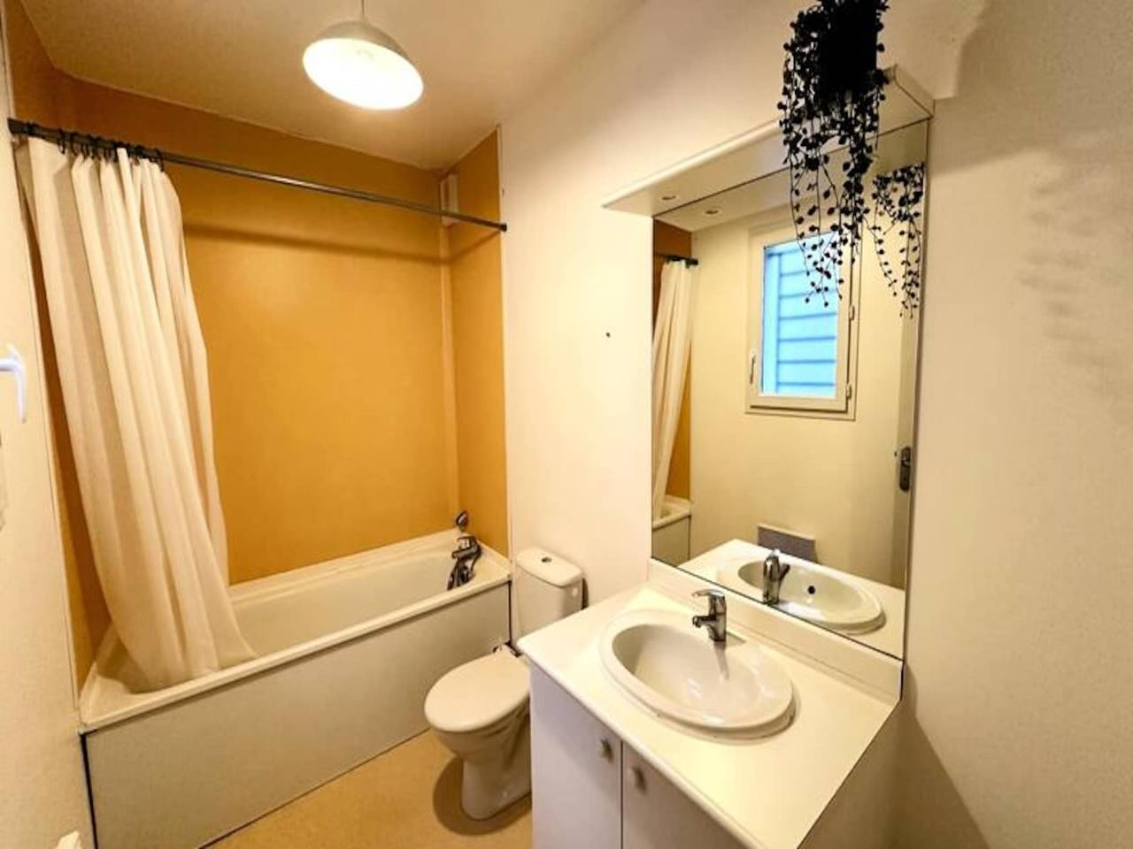 Apartamento entero, Apartamentos para 4 personas in Avène, Región de Lodève