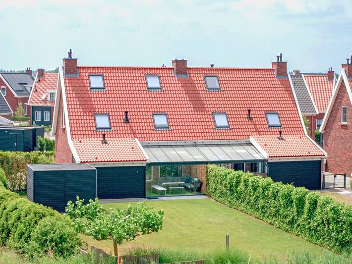 Ferienhaus für 8 Personen, mit Garten und Sauna in Noord-Beveland