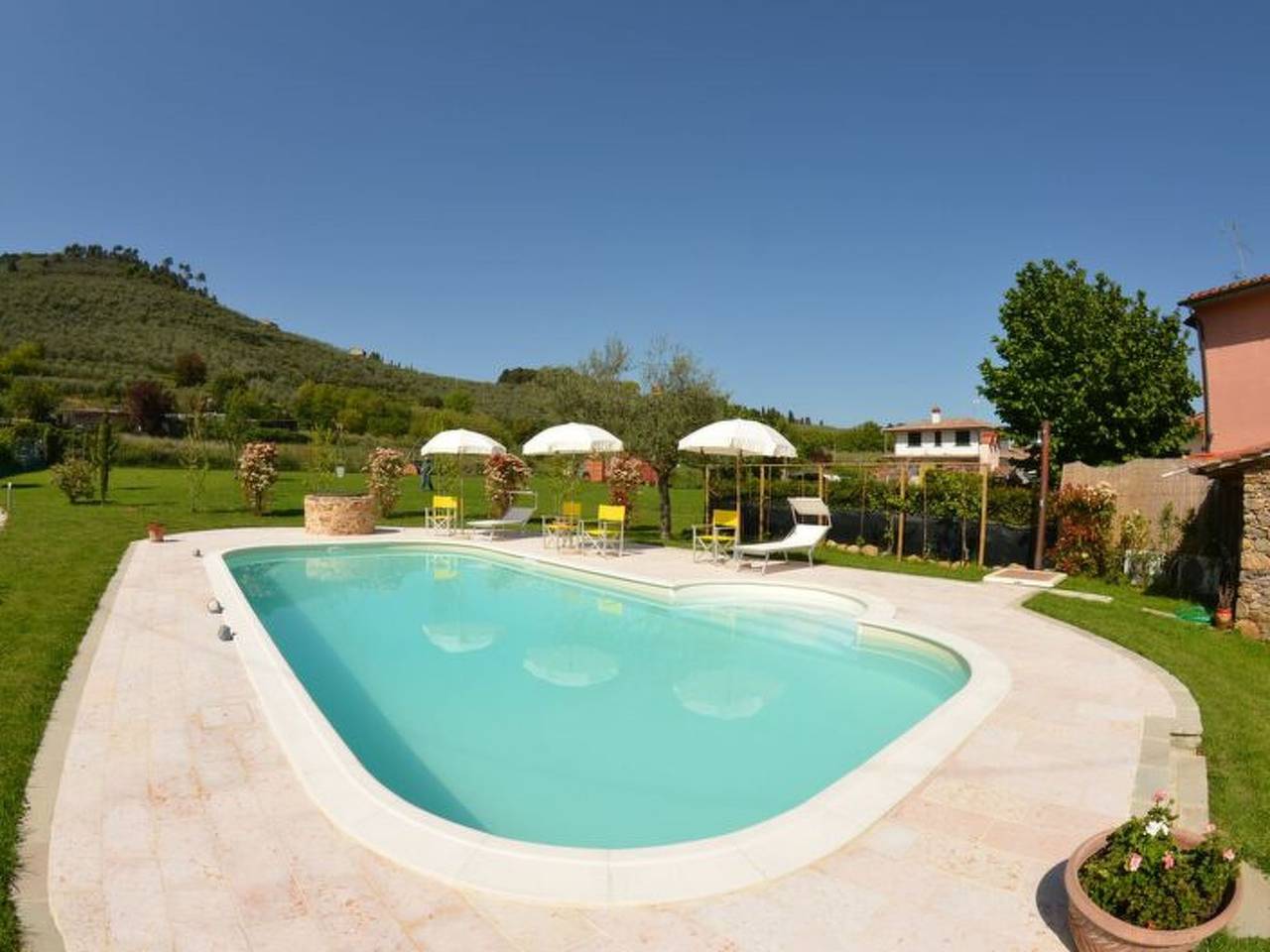 Feriehus for 4 personer med hage in Buti, Provinsen Pisa