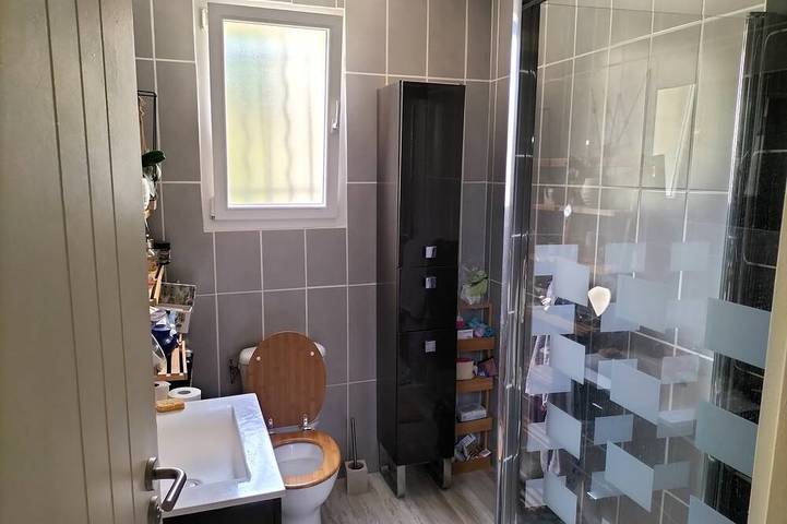 Location de vacances pour 6 personnes, avec jardin et terrasse à Pouzilhac - 3