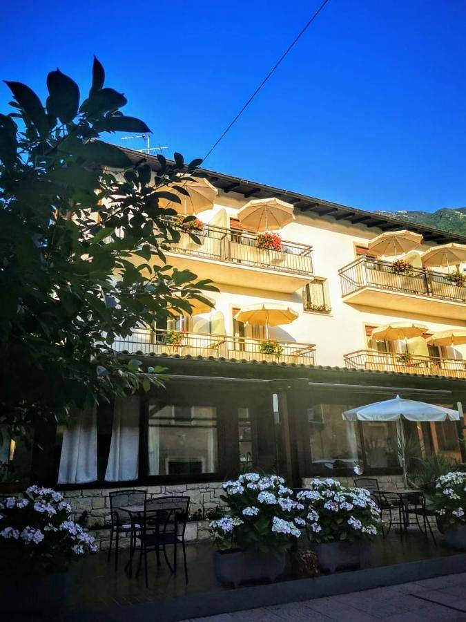 Hôtel pour 2 personnes, avec Balcon et Terrasse dans Brenzone Sul Garda