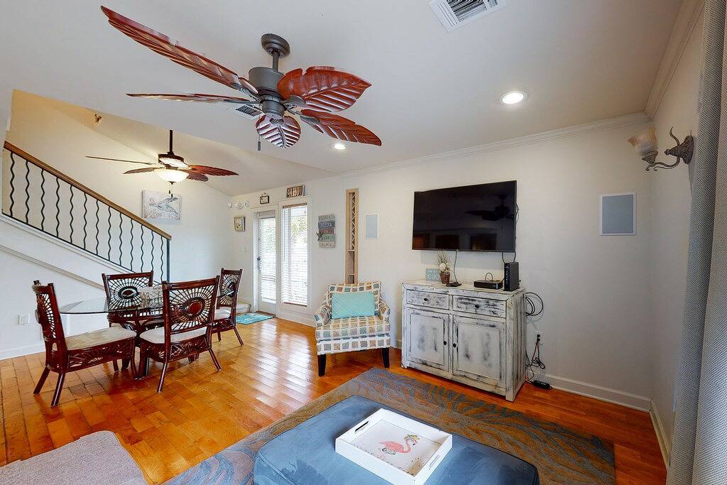 Vacation House for 4 Guests in Miramar Beach, Emerald Coast