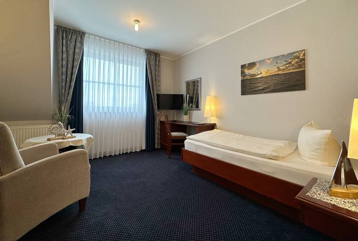 Hotel Garni Bendiks - Ez Pantryküche - Deichstr. 18 in Horumersiel, Wangerland