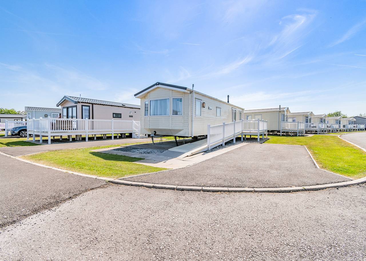 Gold Caravan 6 Wcf (Pet) in Skegness, Lincolnshire