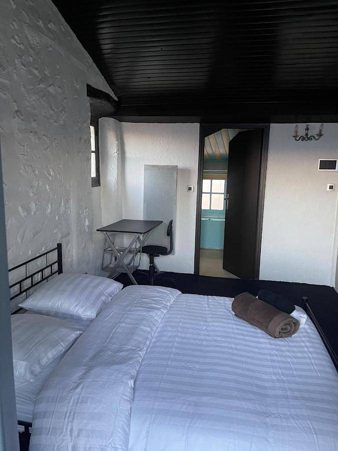 Gîte pour 4 personnes, avec vue ainsi que balcon et vue sur le lac à Le Broc - 3