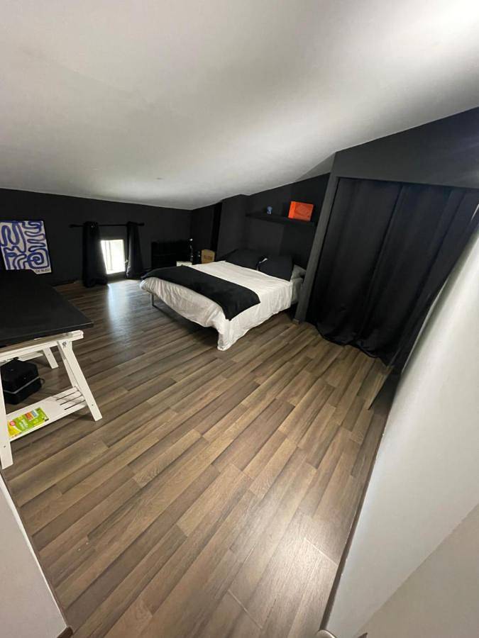 Location de vacances pour 5 personnes, avec Jacuzzi ainsi que Terrasse et Vue à Saint-Laurent-des-Arbres - 4