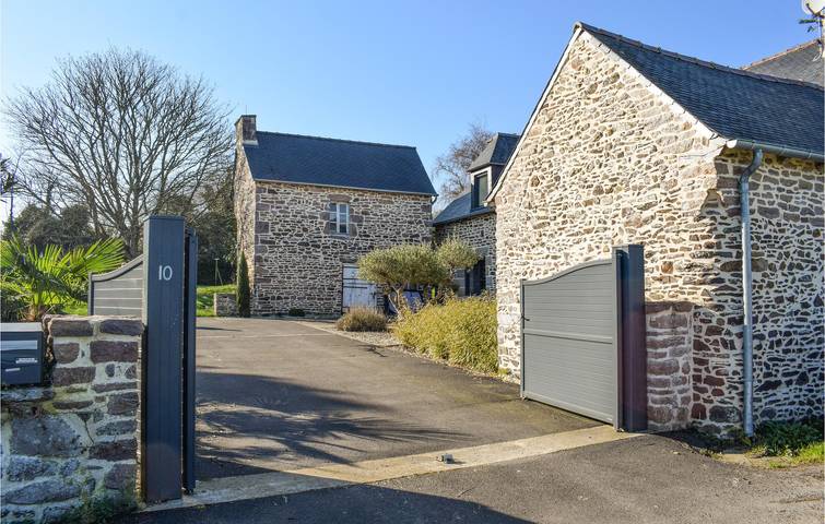 Location de vacances pour 6 personnes, avec jardin et terrasse à Plouézec - 2