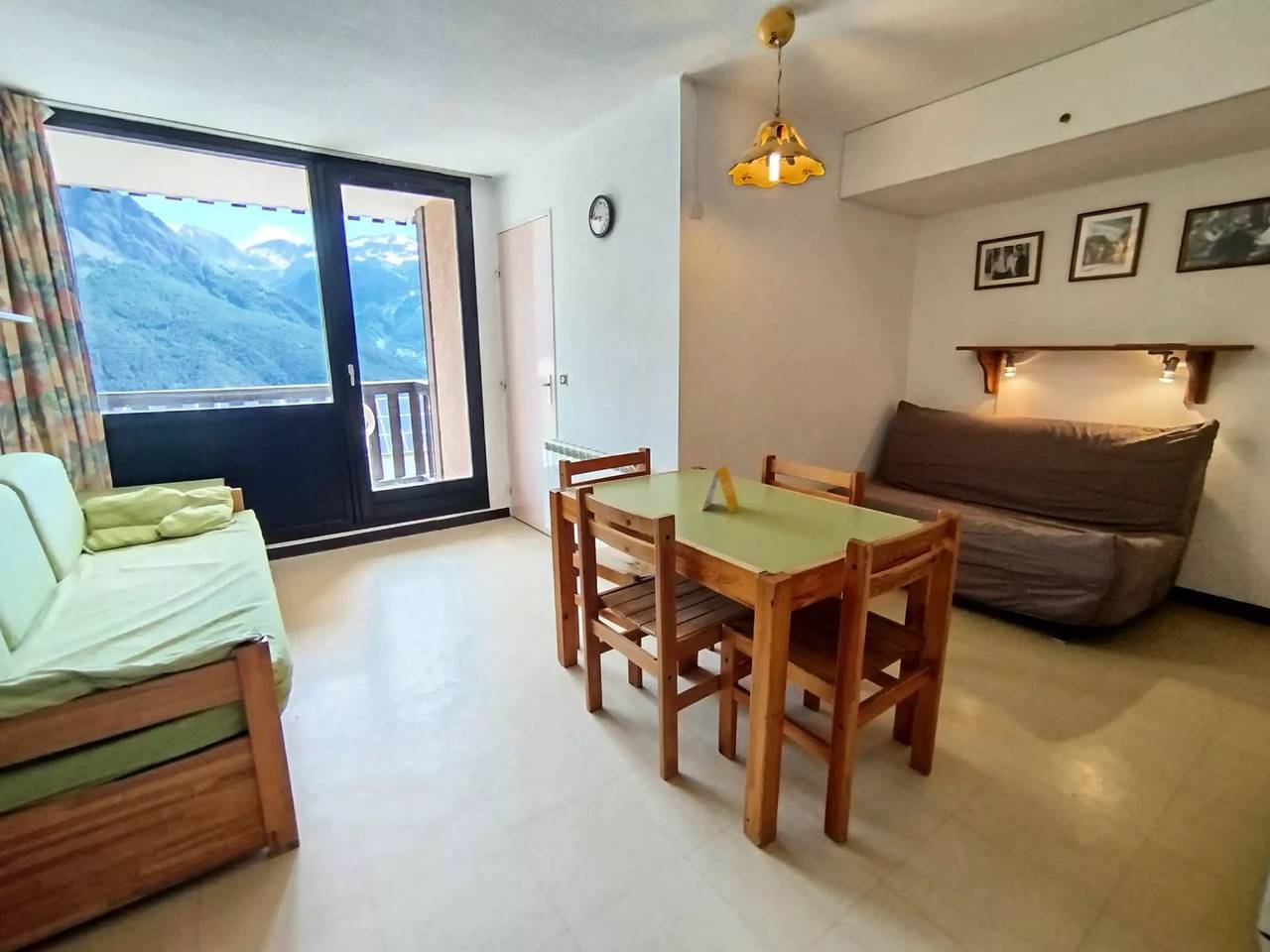 Appartement entier, Appartement sympathique accueillant 6 pers à Réallon 247R in Réallon, Parc national des Écrins