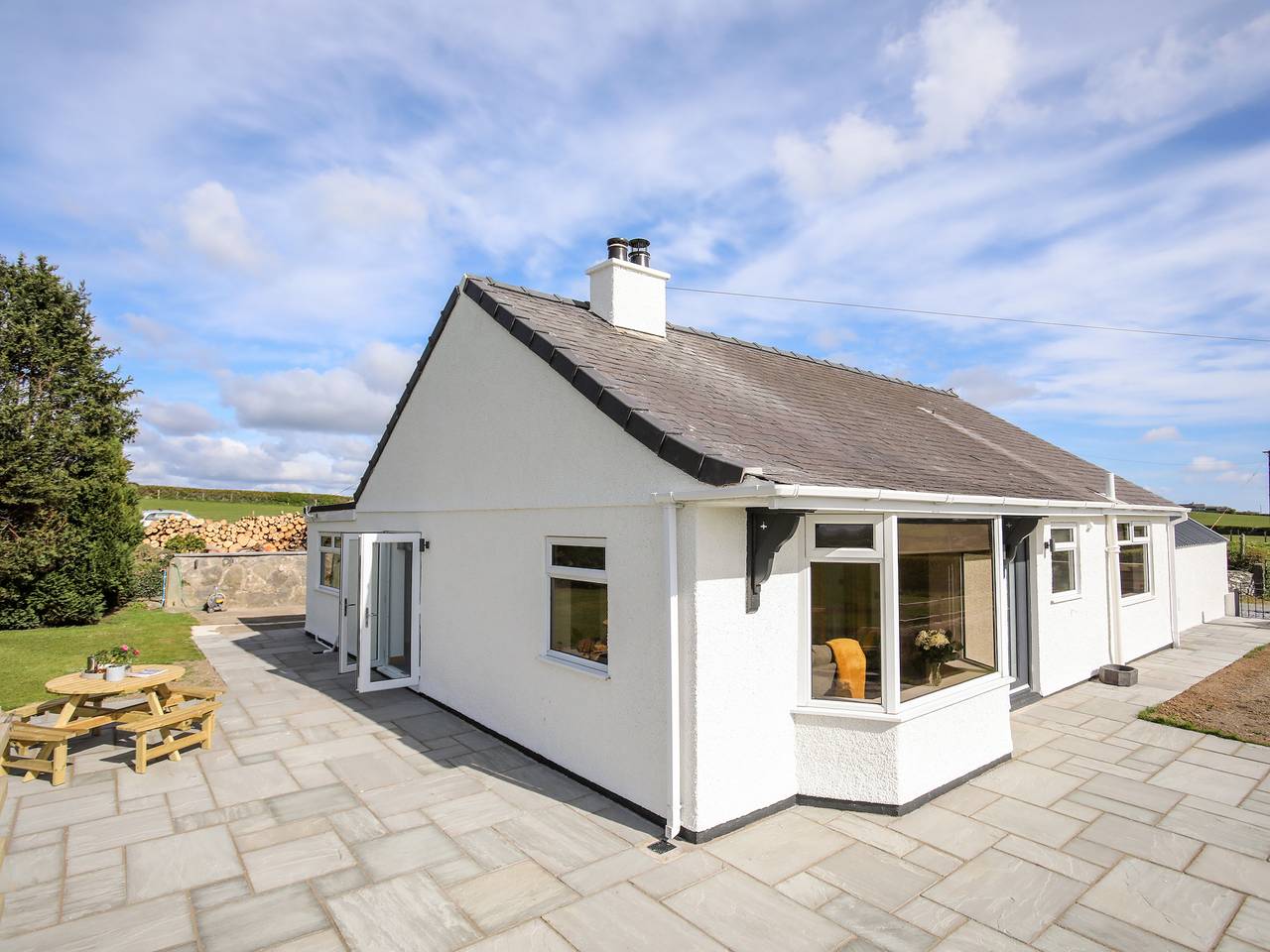 Bungalow for 6 People in Isle of Anglesey, North-Wales