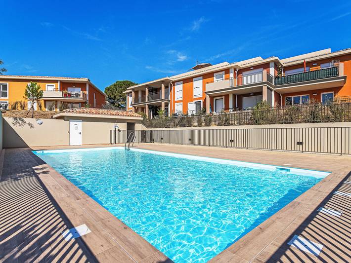 Appartement de vacances pour 4 personnes, avec terrasse, animaux acceptés à Cogolin