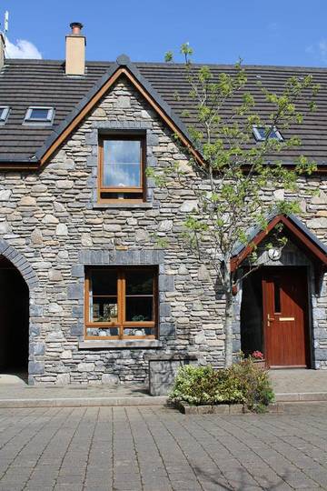 Holiday rental for 6 people, with view and garden in Kenmare