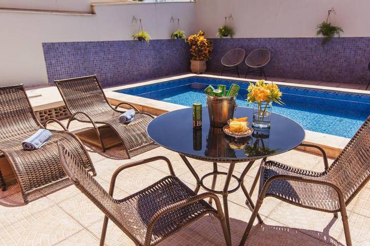 Pousadas para 3 pessoas, com sauna e piscina, com animais de estimação em Barretos